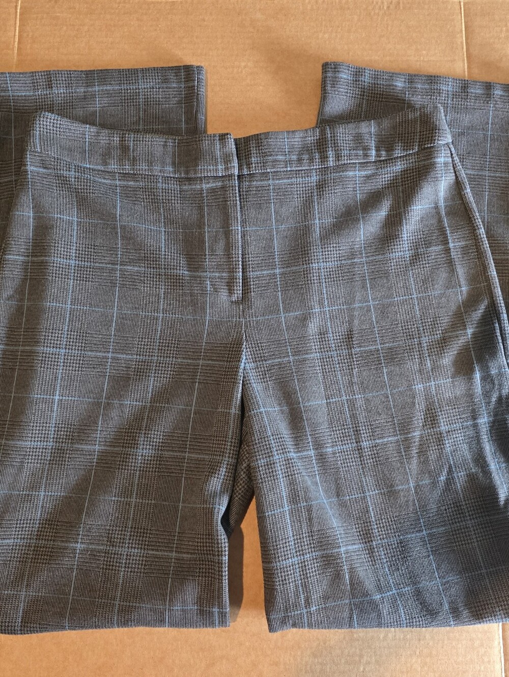 New York And Company - Womens Pants - Sz Large - Plaid - Stretch